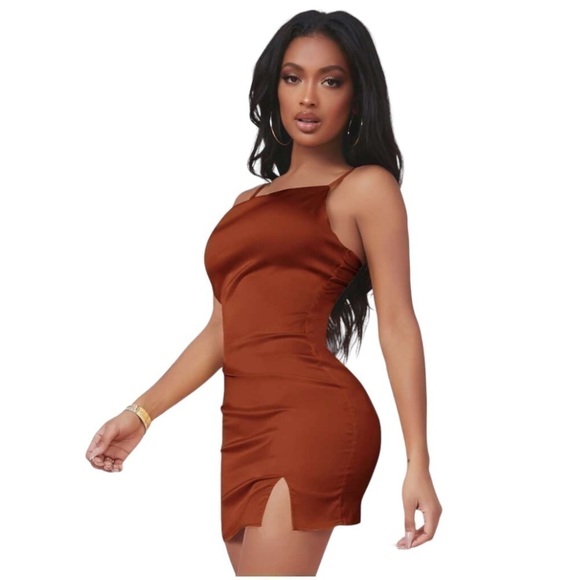 SHEIN SXY Split Detail Satin Cami Bodycon Mini Slip Dress - Picture 3 of 13